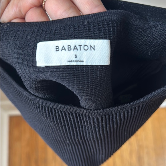 Babaton Contour Ribbed Cropped Tank - Picture 3 of 3